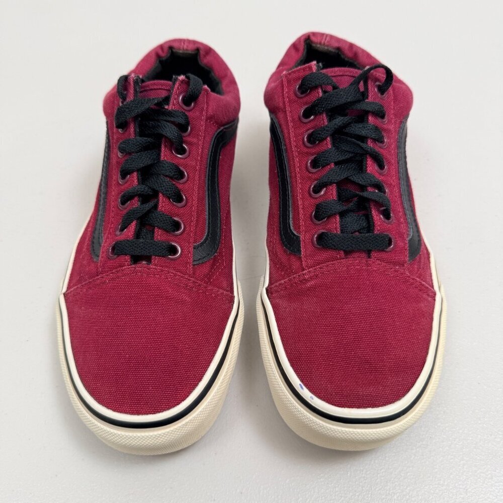 VANS Sneakers Mens Size 8  / Womens 9.5 Red Canvas Low Top Old Skool